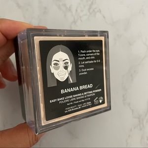 HUDA Beauty Easy Bake Loose Baking and Setting Powder in Banana Bread